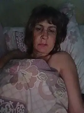 Laura Kiss online show from 06.12.26