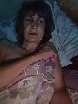 Laura Kiss online show from 06.13.26