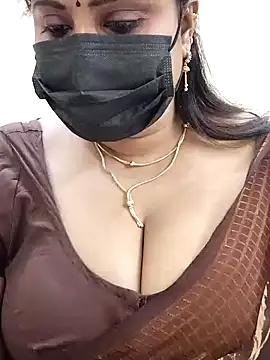 Snapshot of Queenflowerr chatting on 01.27.25 Queenflowerr online show from 01.27.25