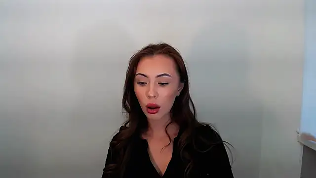 Nikonara Love online show from 10.26.25