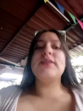 Snapshot of ary-cooper chatting on 12.15.25 ary-cooper online show from 12.15.25