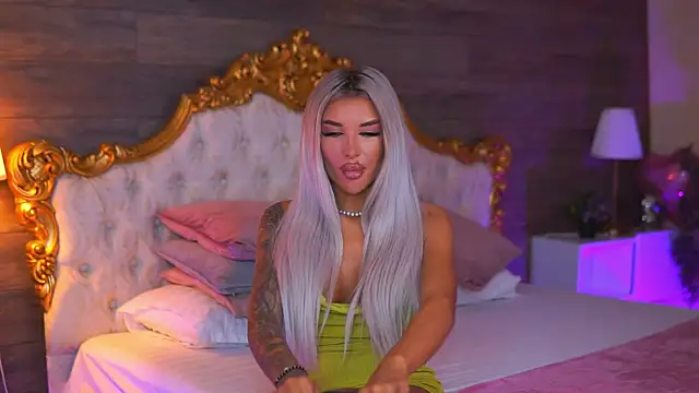 Juicy Jessye online show from 06.25.26