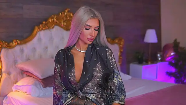 Juicy Jessye online show from 07.18.26