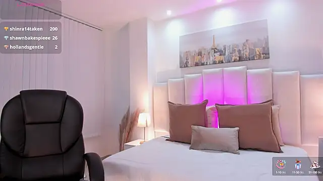 Snapshot of Layla_Breezee chatting on 09.12.25 Layla Breezee online show from 09.12.25