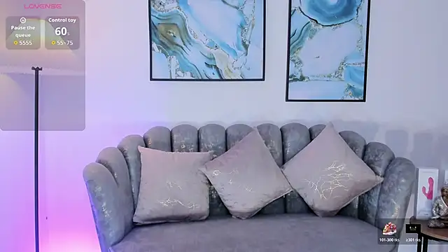 Snapshot of Layla_Breezee chatting on 10.23.25 Layla Breezee online show from 10.23.25