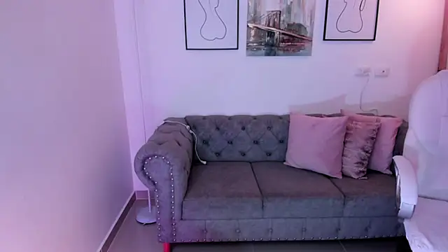 Snapshot of Layla_Breezee chatting on 03.12.26 Layla Breezee online show from 03.12.26