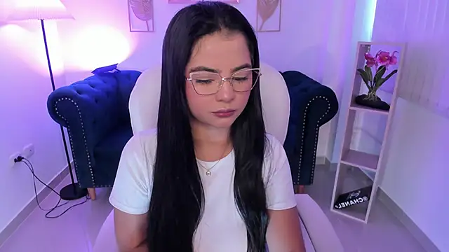 Snapshot of Layla_Breezee chatting on 03.14.26 Layla Breezee online show from 03.14.26