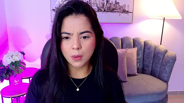 Layla Breezee online show from 05.01.26