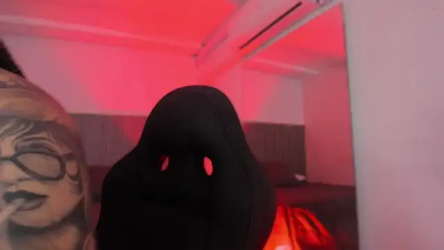 Snapshot of bonnieAn chatting on 11.25.25 bonnieAn online show from 11.25.25