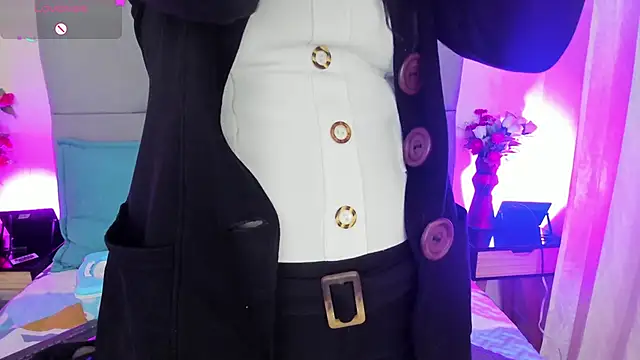 Snapshot of scarlet_hit chatting on 12.04.25 scarlet hit online show from 12.04.25