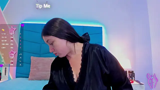 Snapshot of Luciana_brown_ chatting on 01.25.25 Luciana brown online show from 01.25.25