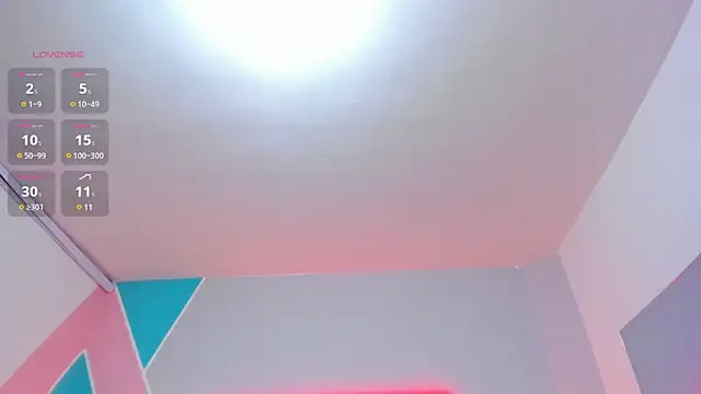 Snapshot of Luciana_brown_ chatting on 02.10.25 Luciana brown online show from 02.10.25
