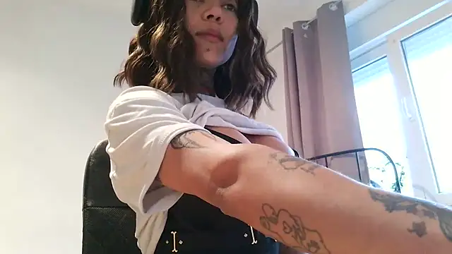 serena  vedette online show from 04.28.26