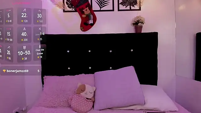 Snapshot of Belinda_Braund chatting on 01.12.26 Belinda Braund online show from 01.12.26