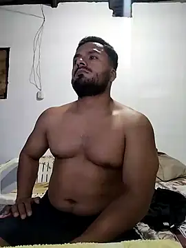 Snapshot of Ant1990 chatting on 03.04.25 Ant1990 online show from 03.04.25