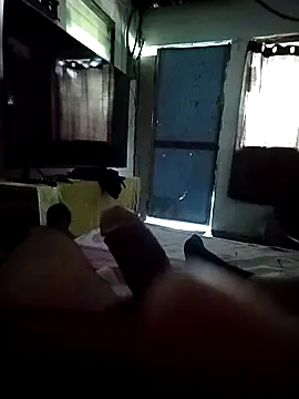 Snapshot of Ant1990 chatting on 10.25.25 Ant1990 online show from 10.25.25