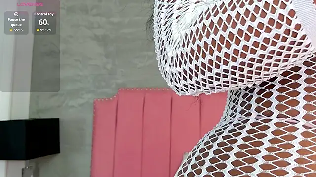 Alaia Colins online show from 02.16.26