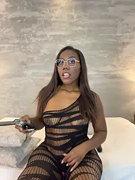 Alaia Colins online show from 06.24.26