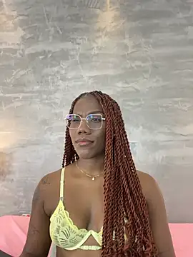 Alaia Colins online show from 07.17.26
