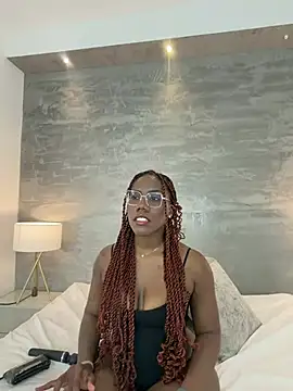 Alaia Colins online show from 07.28.26