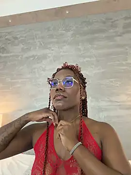 Alaia Colins online show from 07.31.26