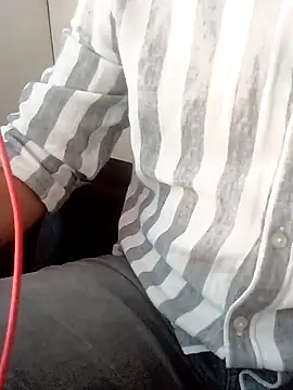 Snapshot of RaviRoy2326 chatting on 01.24.25 RaviRoy2326 online show from 01.24.25