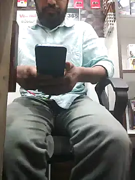 Snapshot of RaviRoy2326 chatting on 02.04.25 RaviRoy2326 online show from 02.04.25