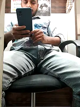 Snapshot of RaviRoy2326 chatting on 02.09.25 RaviRoy2326 online show from 02.09.25