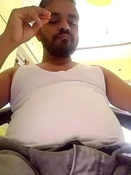 Snapshot of RaviRoy2326 chatting on 02.22.25 RaviRoy2326 online show from 02.22.25