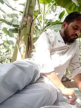 Snapshot of RaviRoy2326 chatting on 02.23.25 RaviRoy2326 online show from 02.23.25