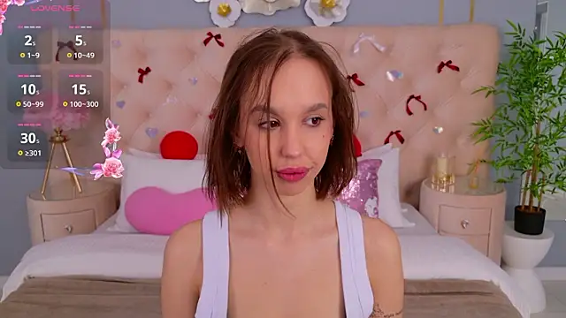 SandraTucker online show from 02.15.26