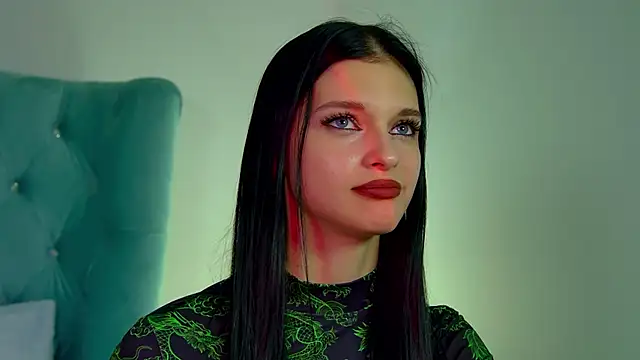 BeverlyMost online show from 02.04.25