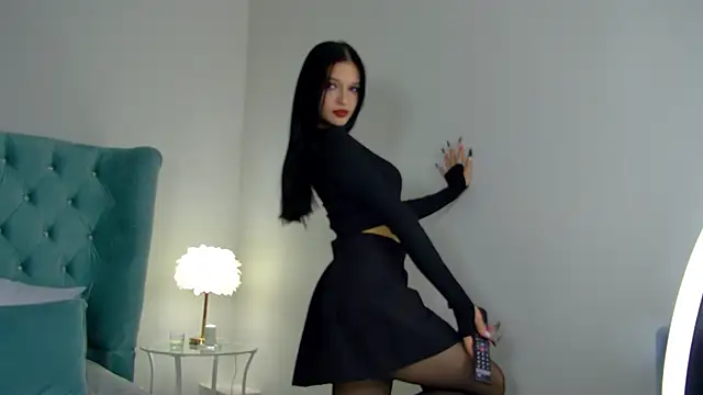 BeverlyMost online show from 03.02.25