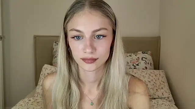 Snapshot of GabriellaOlsen chatting on 09.18.25 GabriellaOlsen online show from 09.18.25