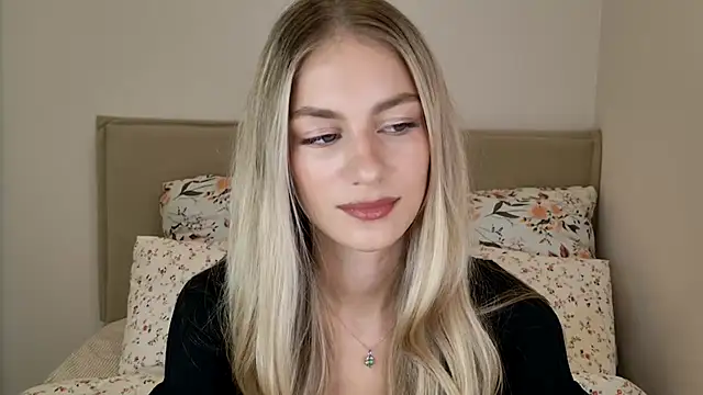 Snapshot of GabriellaOlsen chatting on 09.24.25 GabriellaOlsen online show from 09.24.25