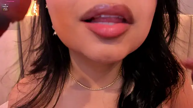 Naomymonroe  online show from 02.15.26