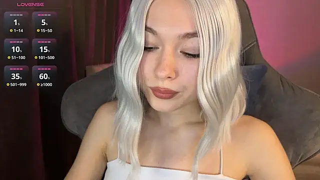 Ohmy Nora  online show from 06.03.26