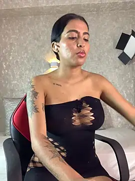 Snapshot of genesissara chatting on 02.11.26 genesissara online show from 02.11.26