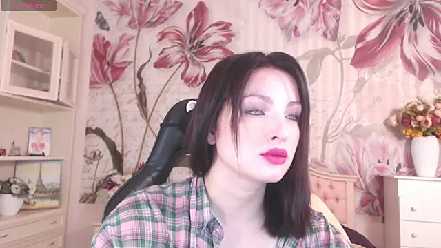 BritneyBarker online show from 09.11.25