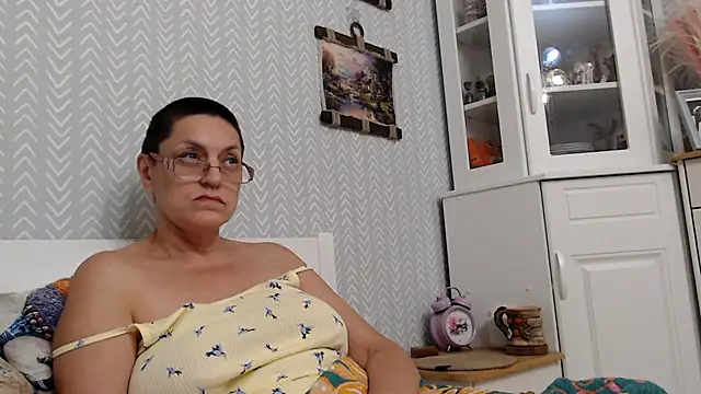 Snapshot of Soffya_Soy chatting on 06.07.26 Soffya Soy online show from 06.07.26