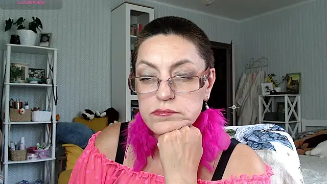 Snapshot of Soffya_Soy chatting on 06.16.26 Soffya Soy online show from 06.16.26