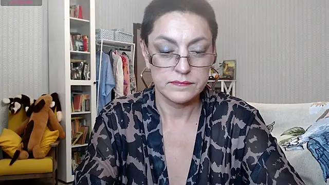Snapshot of Soffya_Soy chatting on 06.17.26 Soffya Soy online show from 06.17.26