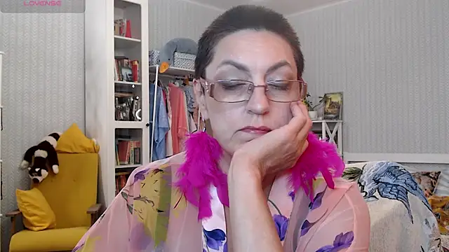 Soffya Soy online show from 06.27.26