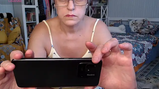 Soffya Soy online show from 07.14.26