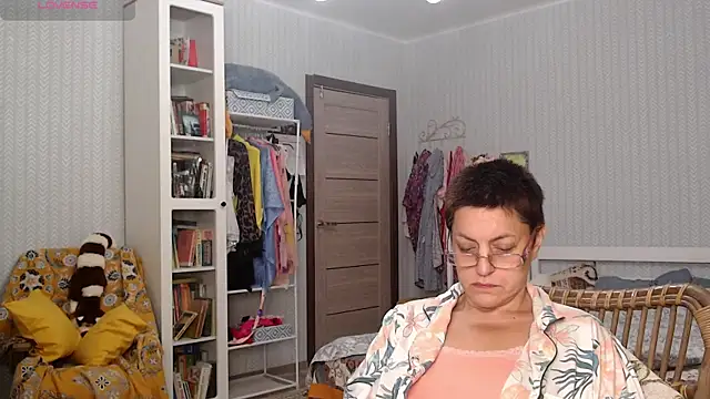 Soffya Soy online show from 07.18.26