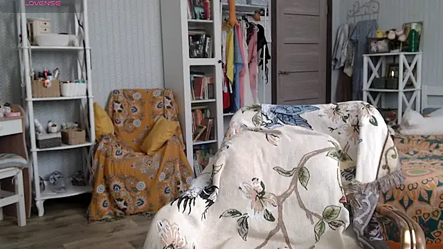 Soffya Soy online show from 07.26.26