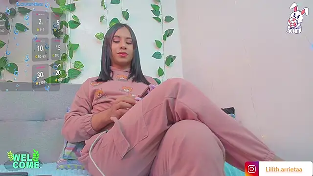 LiiLiith-1 online show from 10.14.25