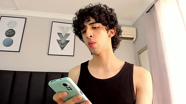 Snapshot of Alezzandro_ chatting on 03.03.25 Alezzandro online show from 03.03.25