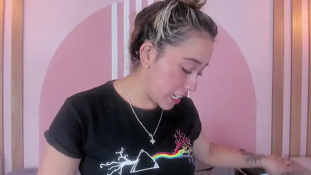 Snapshot of Lannajansen chatting on 03.05.26 Lannajansen online show from 03.05.26