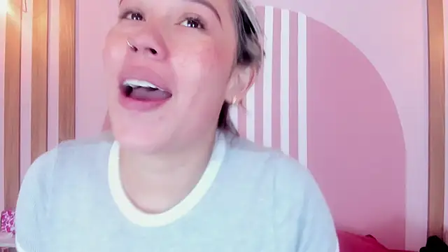 Snapshot of Lannajansen chatting on 03.17.26 Lannajansen online show from 03.17.26